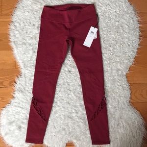 NWT Alo Entwine Leggings